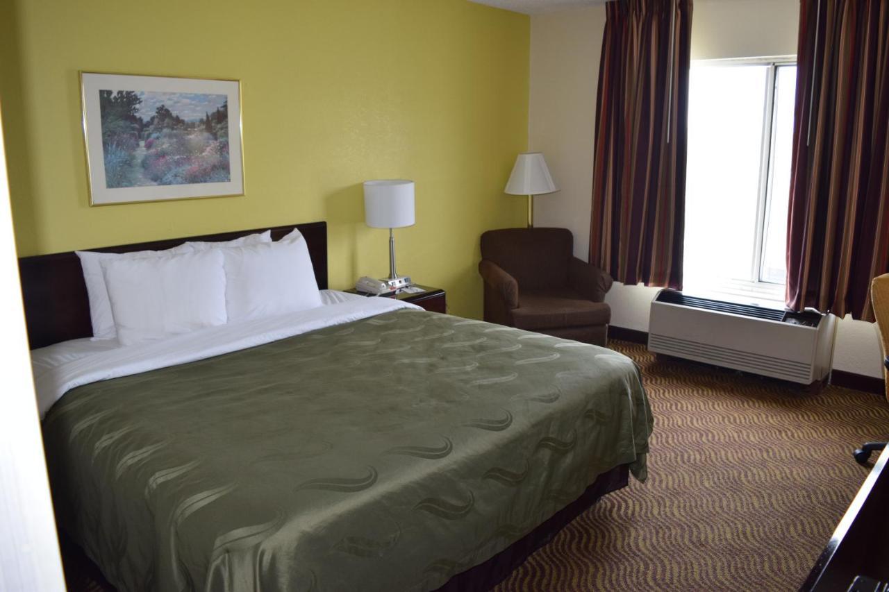 Quality Inn Rocky Mount Exterior foto