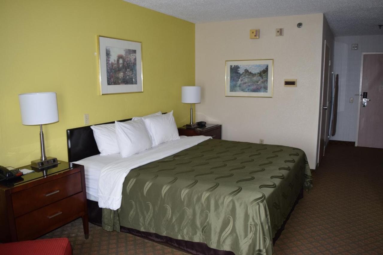 Quality Inn Rocky Mount Exterior foto