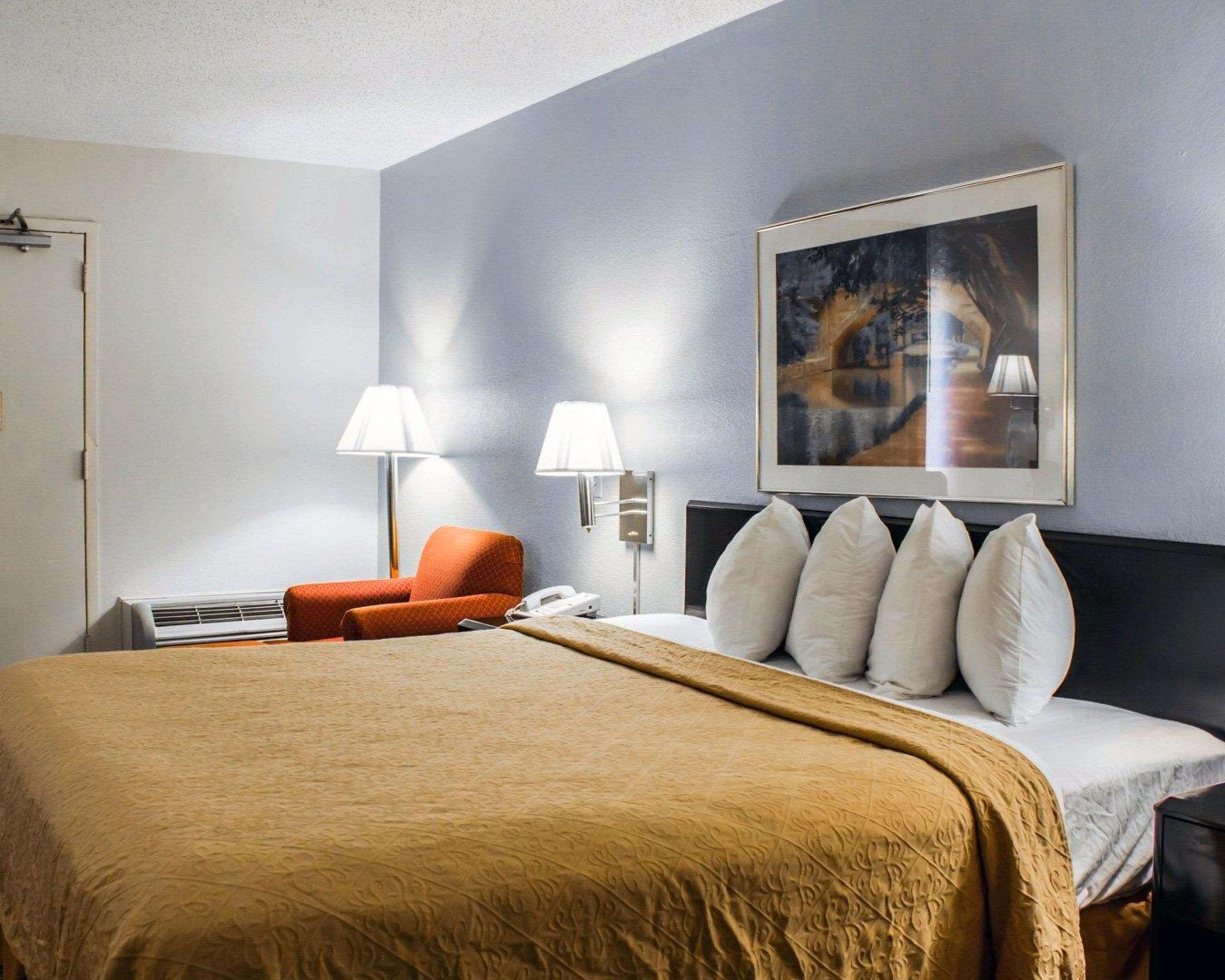 Quality Inn Rocky Mount Exterior foto