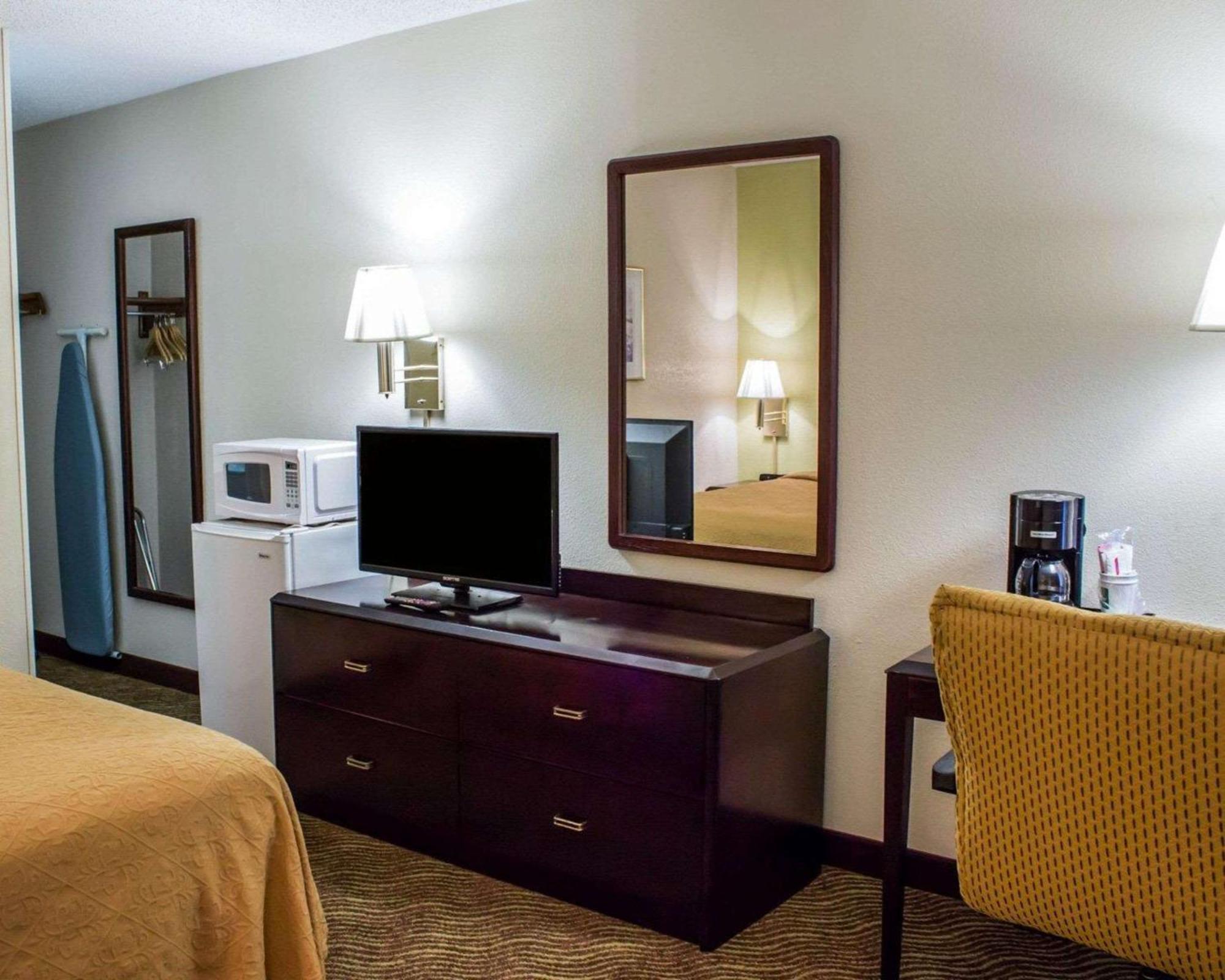 Quality Inn Rocky Mount Exterior foto